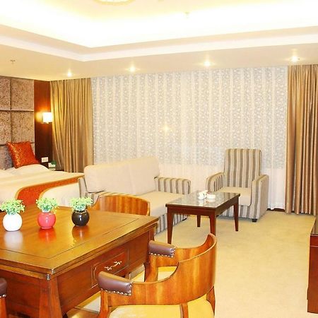 Chengdu Ronghome Hotel Zewnętrze zdjęcie