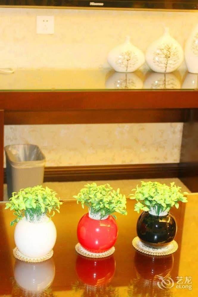 Chengdu Ronghome Hotel Zewnętrze zdjęcie